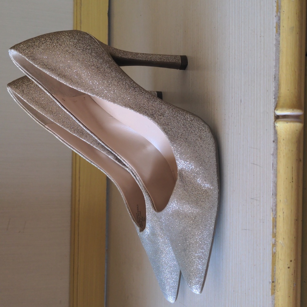 Guess heels